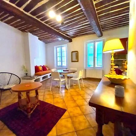 Apartment Duplex Centre Historique Hyeres